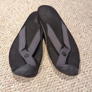 KEEN Barbados Hybrid Flip Flop Sandals Mens 12 Black Toe Protect Outdoor